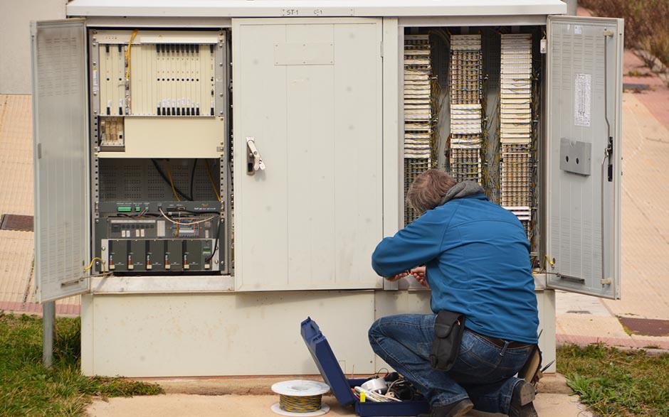 électricien bâtiment et industriel Paris 20